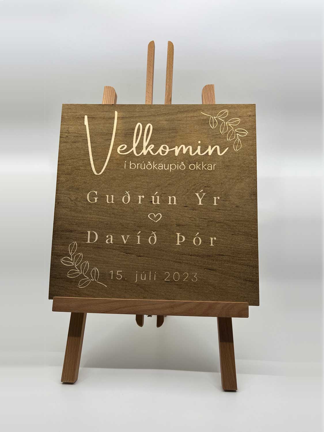 Skilti fyrir brúðkaup sérsniðin með nöfnum 30x30cm #2