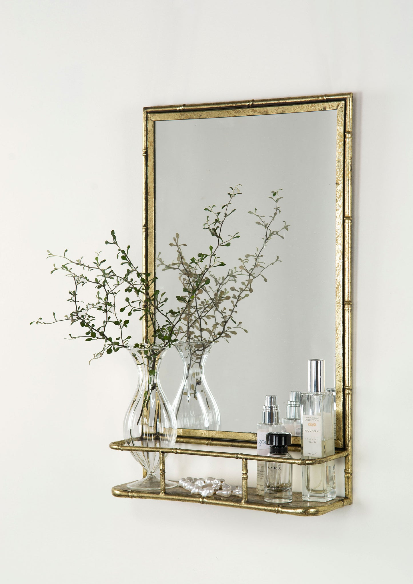 Spegill með hillu brass 58cm
